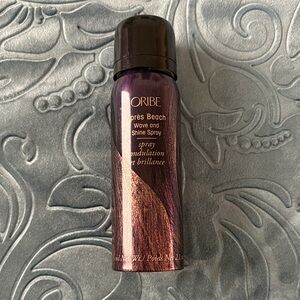 Oribe Apres Beach Wave and Shine Spray - 2.1 Ounces. High quality brand!